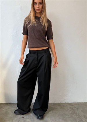 Martina buks Sort Boii Studios